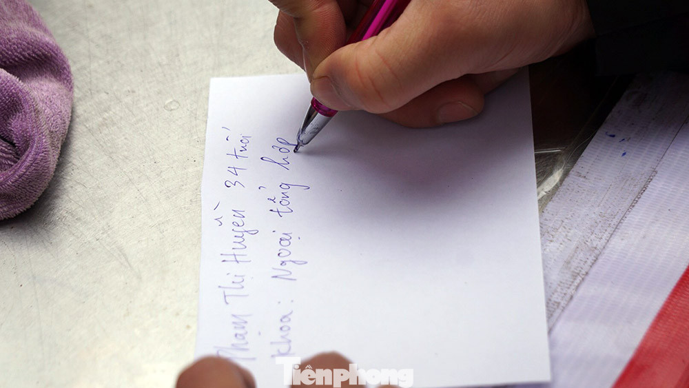 Tiếp tế thực phẩm cho người cách ly tại Bệnh viện Trẻ em Hải Phòng ảnh 6