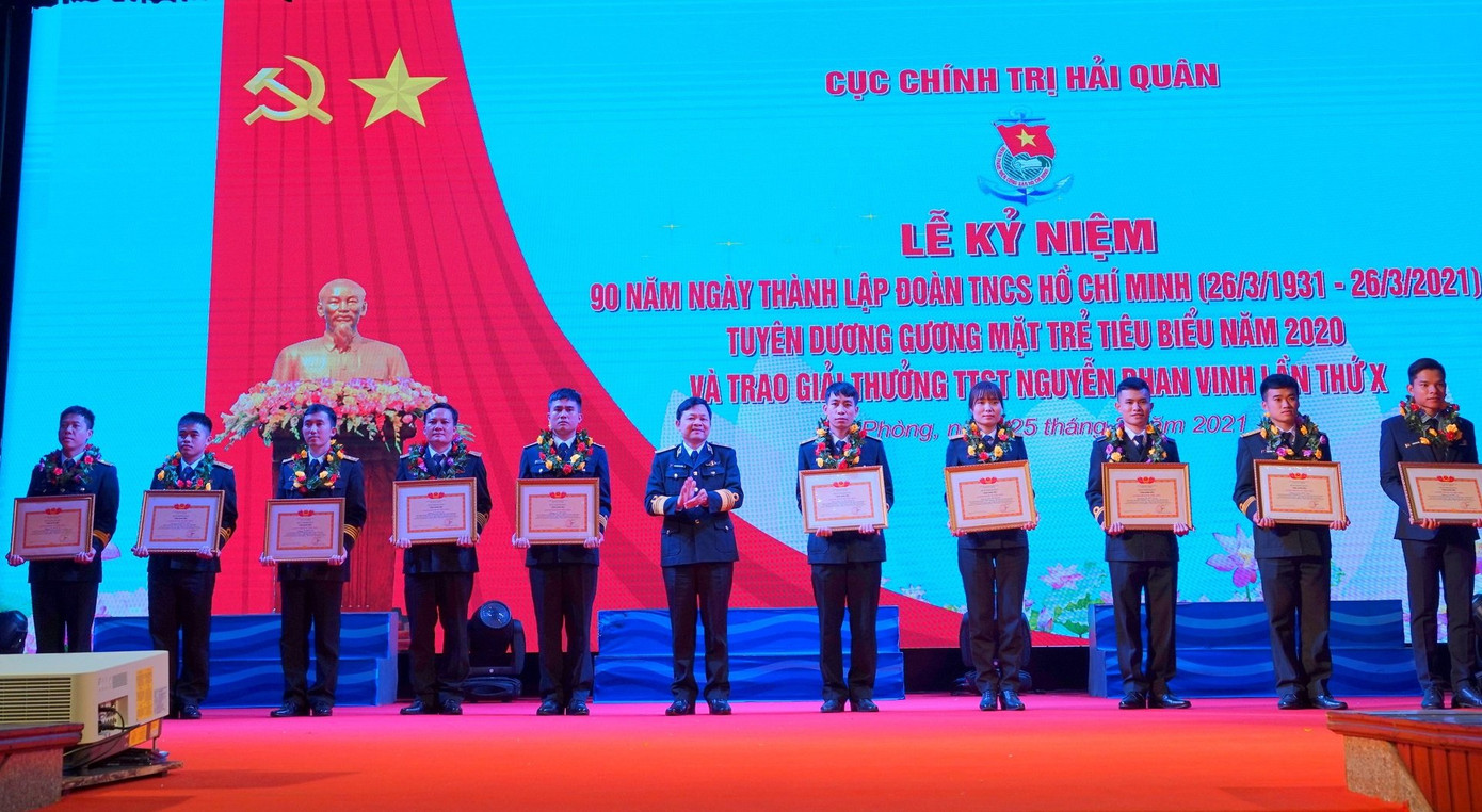 Nhiều sáng kiến của tuổi trẻ Quân chủng Hải Quân hiệu quả trong chiến đấu ảnh 2