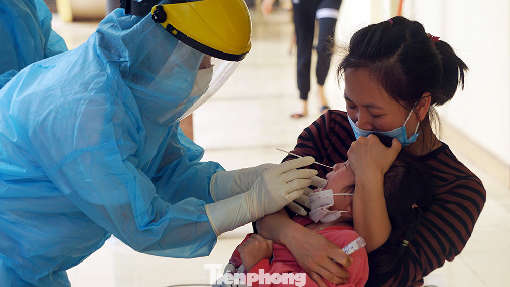 Mong ngóng được rời khu cách ly ở Hải Phòng về nhà ăn Tết ảnh 3