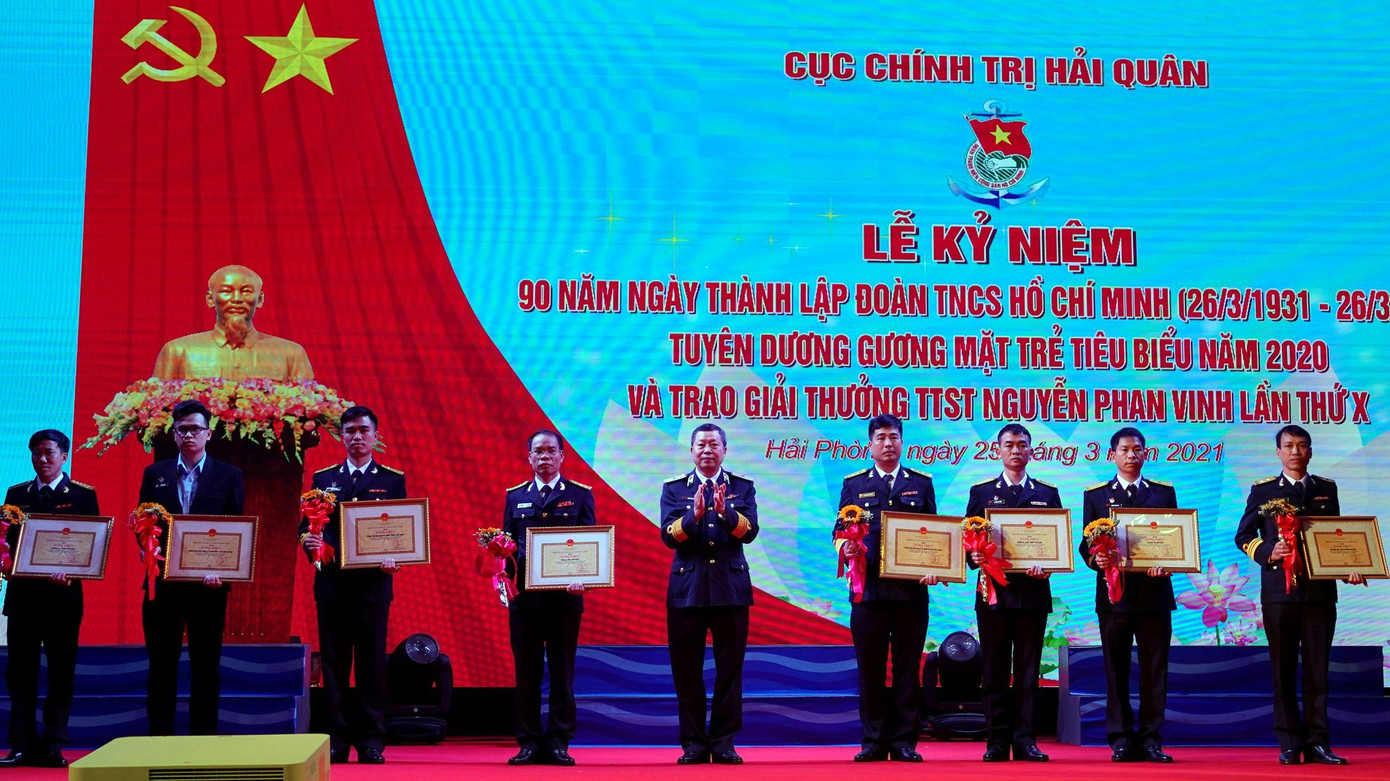 Nhiều sáng kiến của tuổi trẻ Quân chủng Hải Quân hiệu quả trong chiến đấu ảnh 4