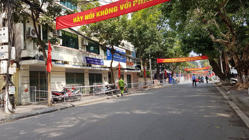 Bộ Y tế họp khẩn cùng huyện Cẩm Giàng - Hải Dương bàn cách ‘khoá chặt’ ổ dịch ảnh 2