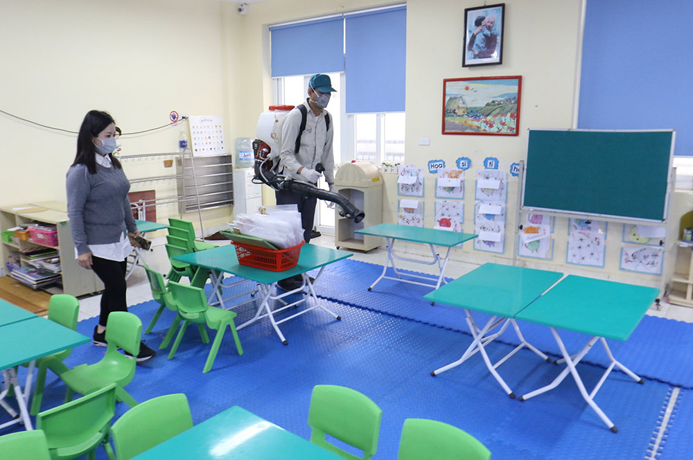 Hà Nội, Đà Nẵng: Vệ sinh, khử khuẩn trường học sẵn sàng đón học sinh trở lại trường ảnh 14