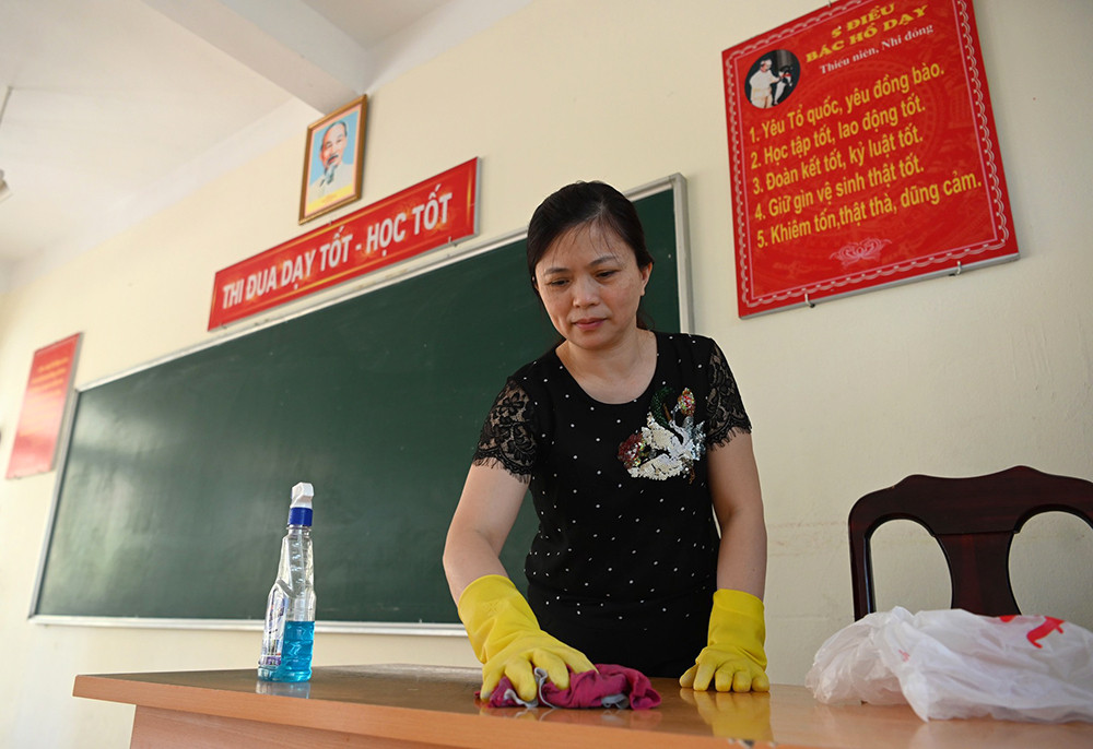 Hà Nội, Đà Nẵng: Vệ sinh, khử khuẩn trường học sẵn sàng đón học sinh trở lại trường ảnh 2