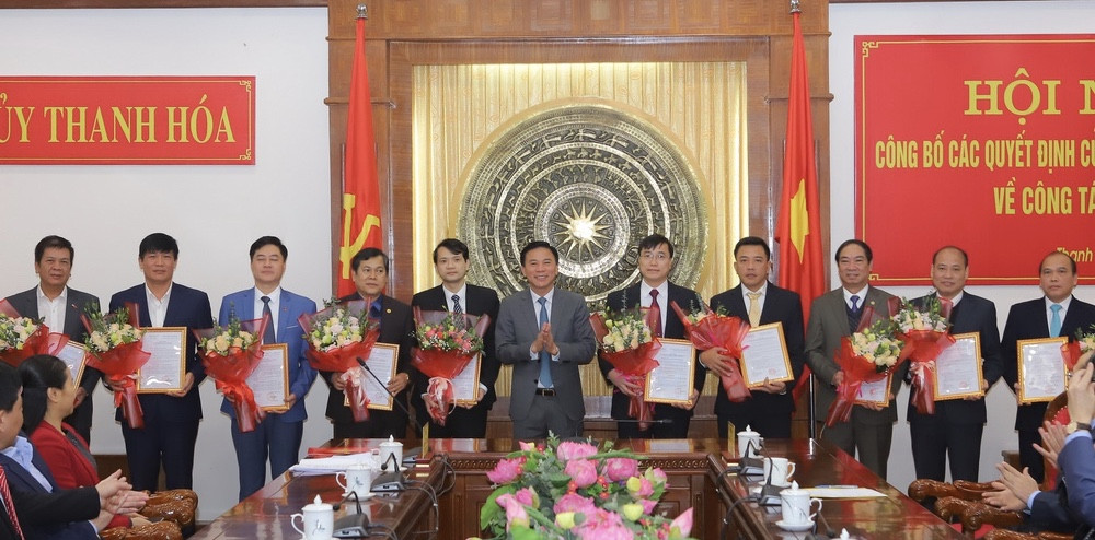 Thường trực Tỉnh uỷ Thanh Hoá công bố nhiều vị trí cán bộ mới ảnh 1