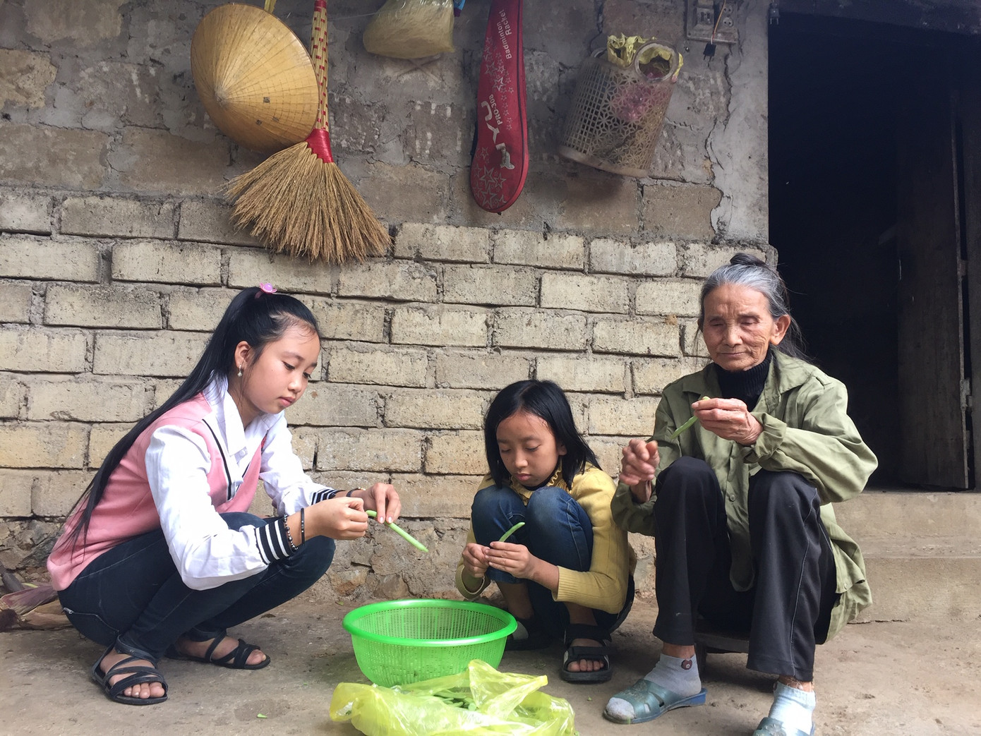 Nhiều bạn đọc hỗ trợ cháu bé 3 lần tưởng chết ảnh 1