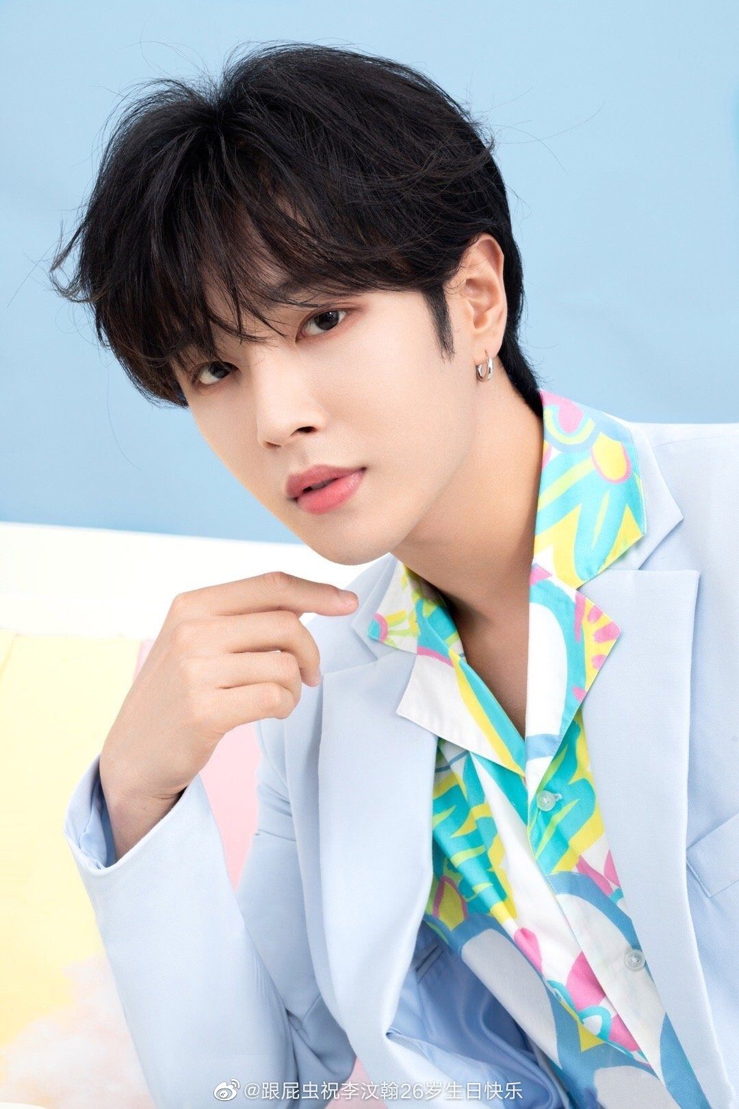 Center UNINE, bạn thân Vương Nhất Bác dính nghi án hẹn hò hai cô gái cùng thời điểm ảnh 9