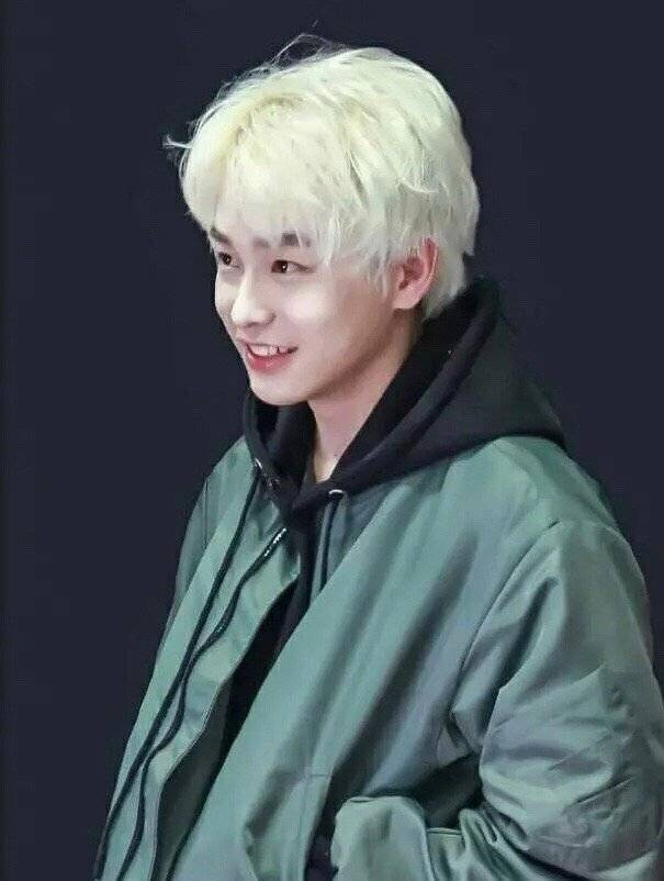 Quên Bành Dục Sướng mũm mĩm đáng yêu đi, khi gầy anh chàng cũng là “soái ca” chẳng kém ai ảnh 10