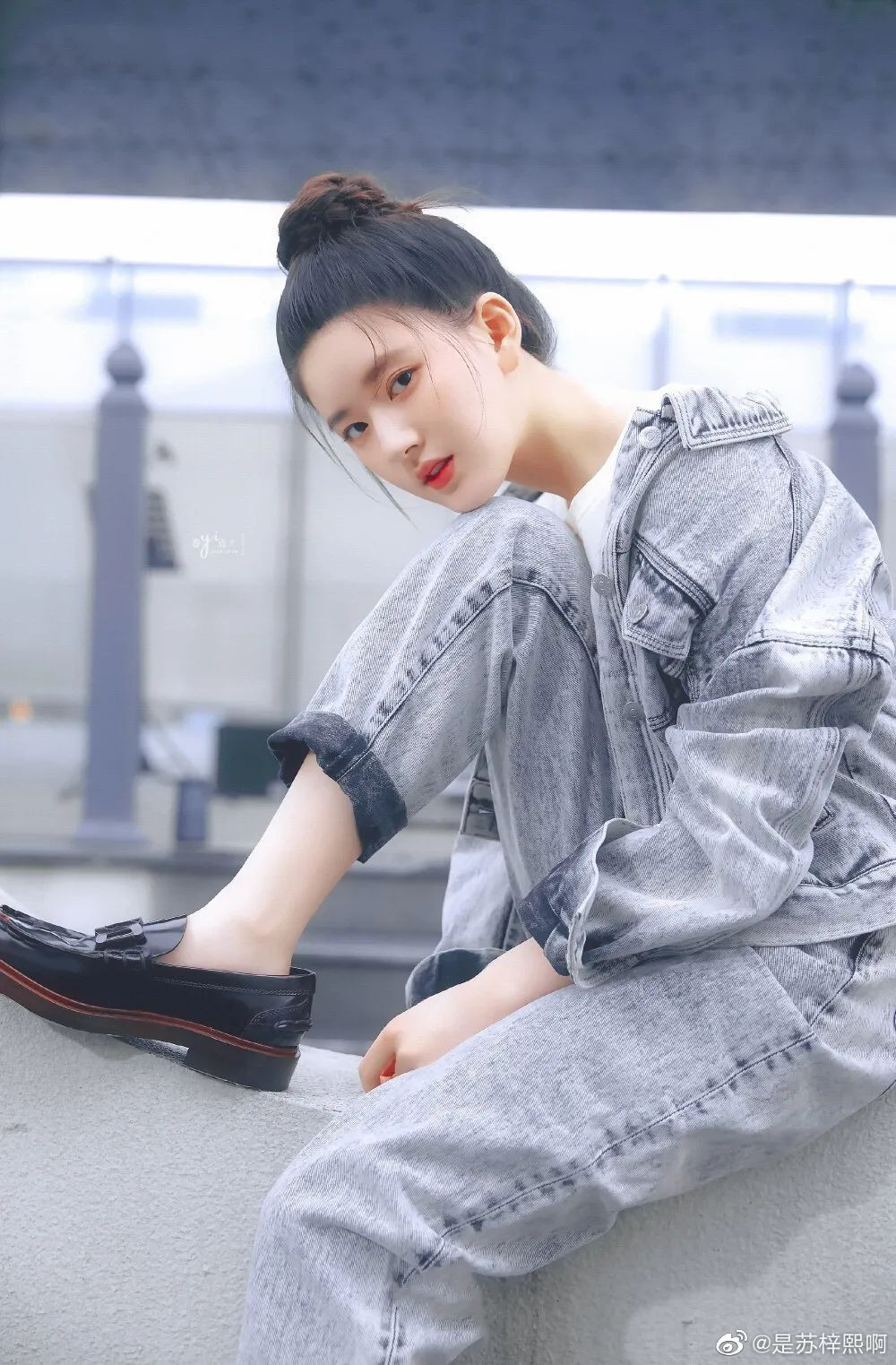 Sự việc hi hữu, Triệu Lộ Tư ăn nhầm… phấn trang điểm nhưng lại bị nghi ngờ mua hot search ảnh 4