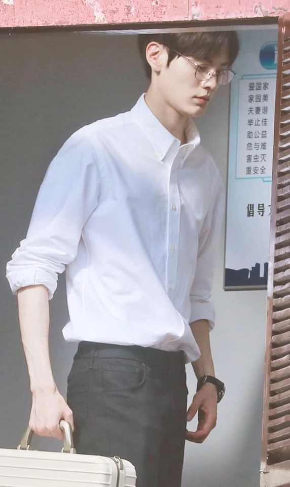 "Dã Thú Cô Độc" lộ ảnh hậu trường nhưng phản ứng của "hội mê trai đẹp" mới đáng chú ý ảnh 7