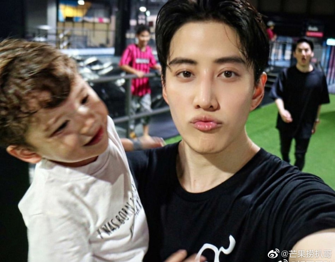 Mike Angelo kiện bạn gái cũ vì trợ cấp hàng tỷ đồng nhưng bị ngăn cấm gặp con trai ảnh 5