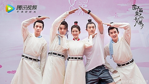 Phim mới “đụng hàng” đàn chị, khi nào Triệu Lộ Tư mới thoát khỏi mác “tiểu Triệu Lệ Dĩnh“? ảnh 10