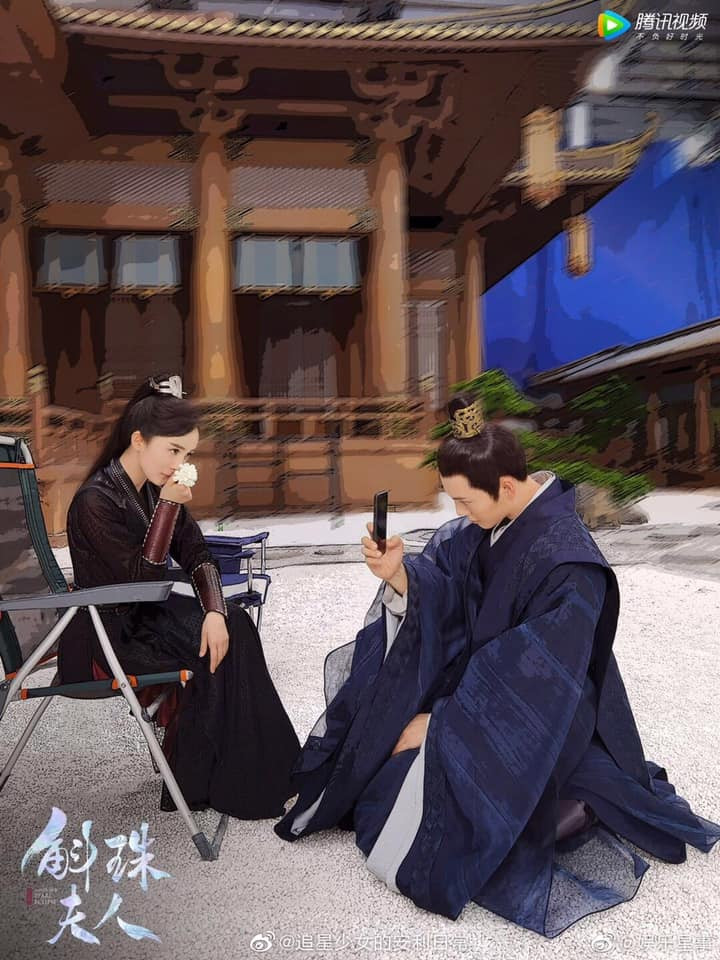 Xứng danh “mỹ nhân hạng A”, chụp ảnh chơi chơi mà Dương Mịch vẫn thần thái ngút ngàn ảnh 1