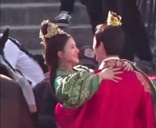 Phim mới “đụng hàng” đàn chị, khi nào Triệu Lộ Tư mới thoát khỏi mác “tiểu Triệu Lệ Dĩnh“? ảnh 5