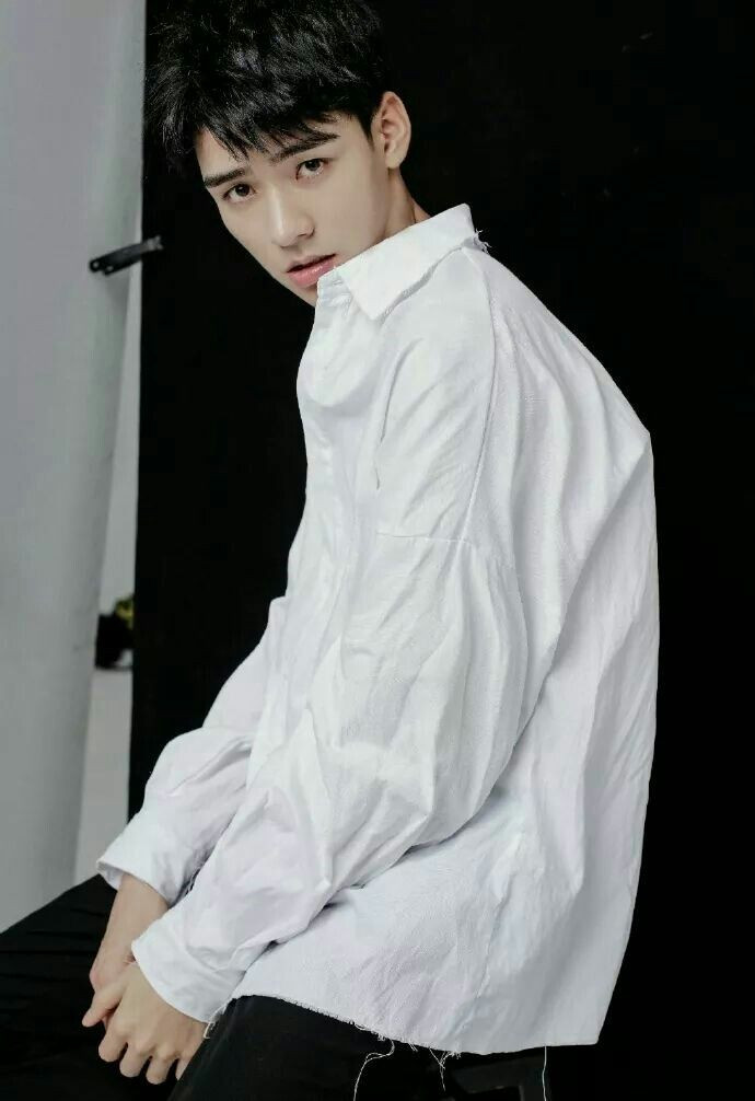 Hai mỹ nam Cung Tuấn và Trương Triết Hạn “thành đôi” trong “Thiên Nhai Khách“ ảnh 3