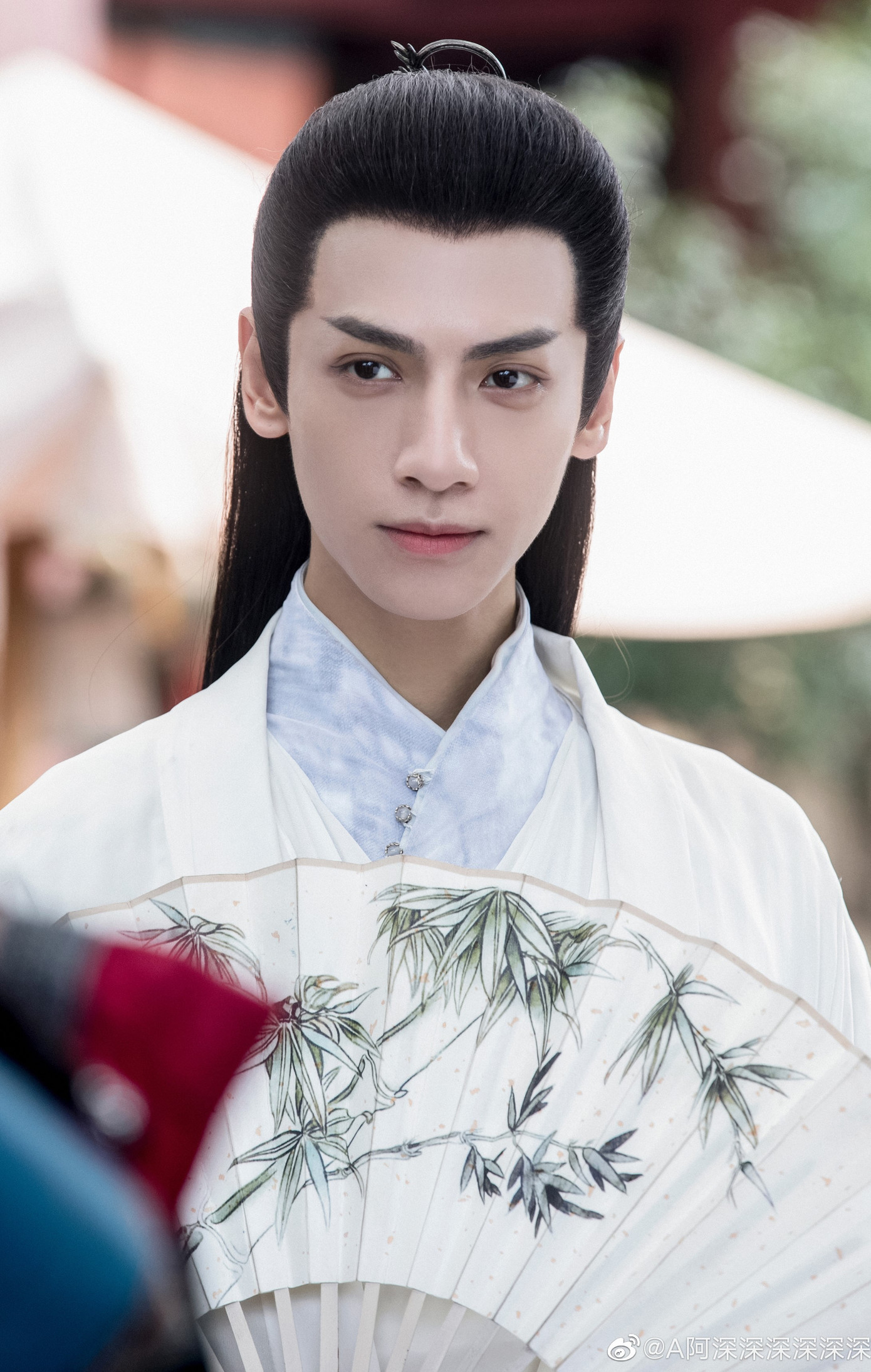 “Nguyệt Thượng Trọng Hỏa” vừa chiếu, “đôi mắt biết nói” của La Vân Hi đã “gây bão” Weibo ảnh 8