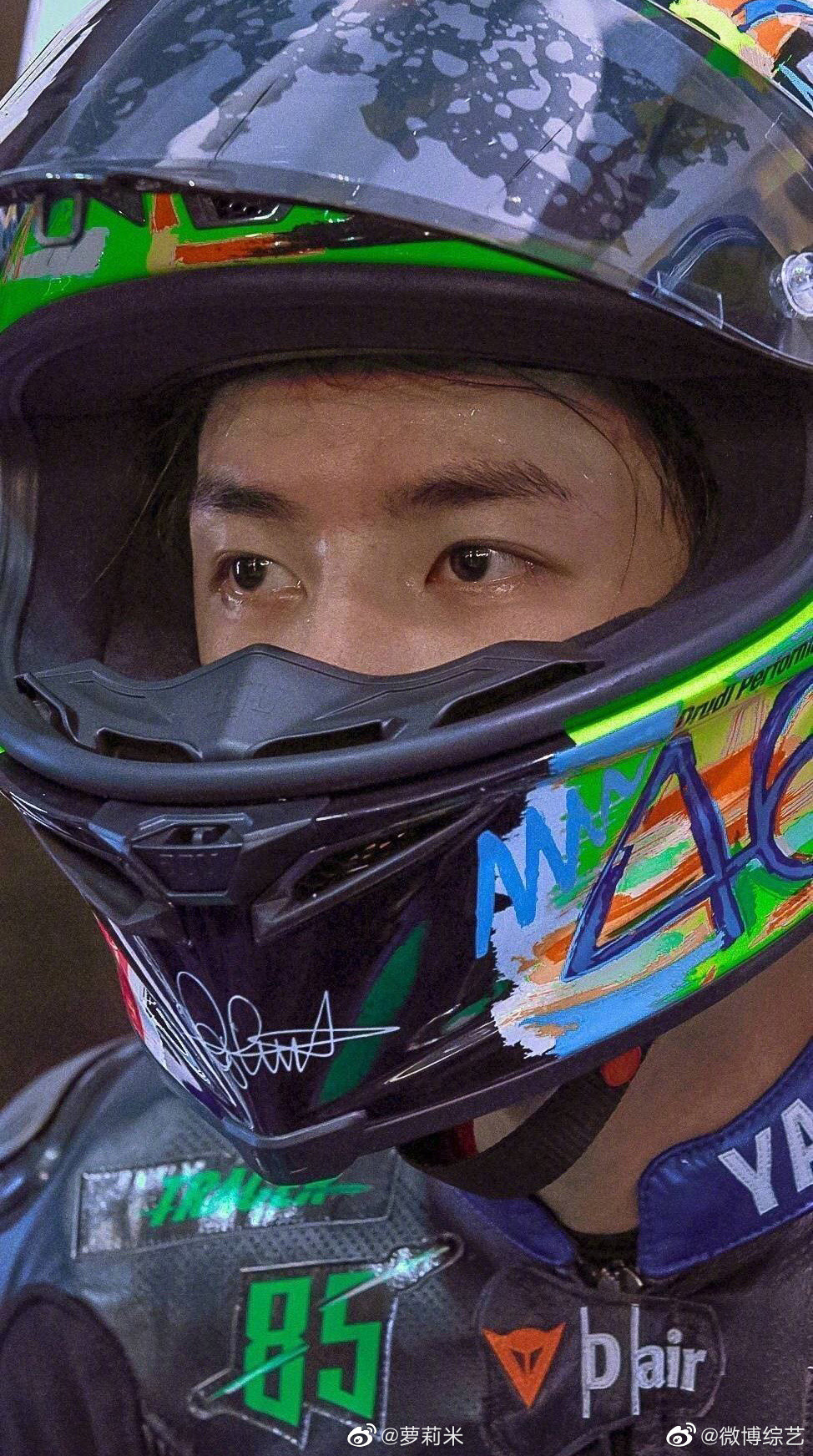 Vương Nhất Bác gặp tai nạn khi đua xe, kết quả phân xử của Ban tổ chức làm netizen phẫn nộ ảnh 3