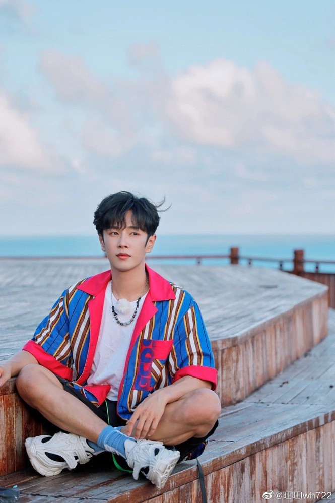 2020 - “năm hạn” của các boy group C-Pop, cựu thành viên Hoàng Minh Hạo cũng “dính đạn“? ảnh 9