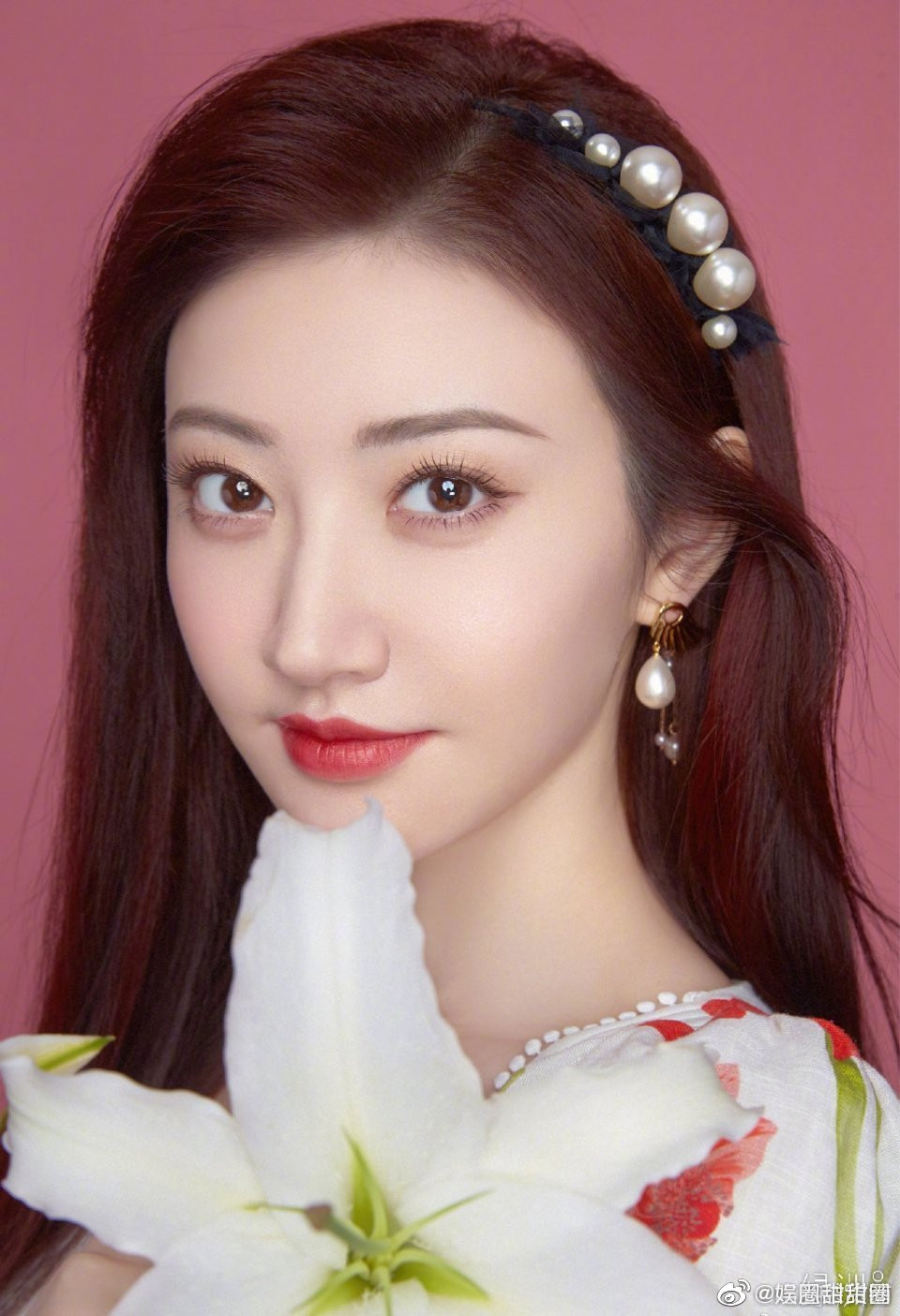 Cảnh Điềm vô tư thừa nhận phẫu thuật thẩm mỹ hỏng, netizen Trung cũng đáng yêu hết sức ảnh 1