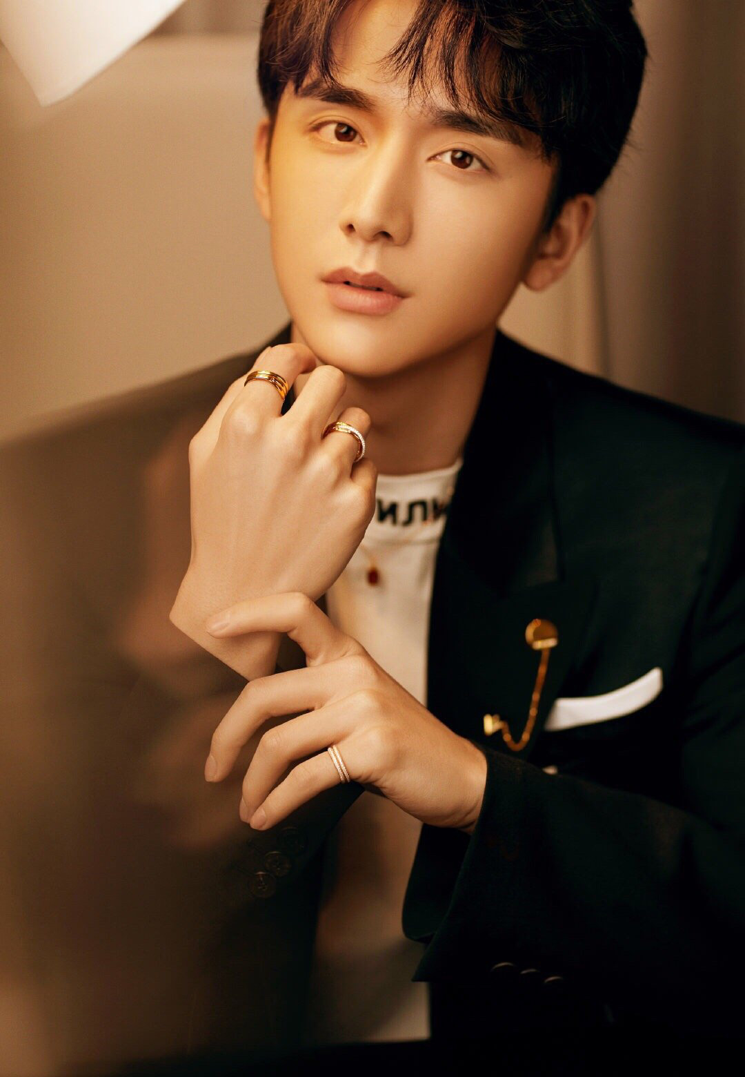 Cựu thành viên Rocket Girls Ngô Tuyên Nghi có mối tình “oan gia” với “bồ cũ” Ngô Thiến ảnh 2