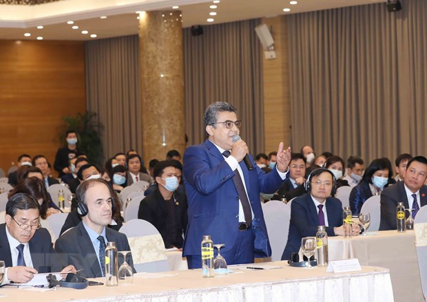 Các nhà ngoại giao tin tưởng Việt Nam tiếp tục vững bước đi lên ảnh 1