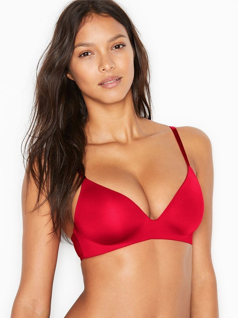 'Thiên thần nội y' của Victoria's Secret cực gợi cảm với nội y ảnh 16