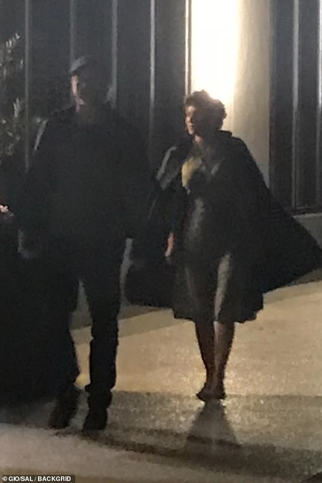 Sao nữ kém 25 tuổi, được cho là bạn gái mới của Brad Pitt là ai? ảnh 1