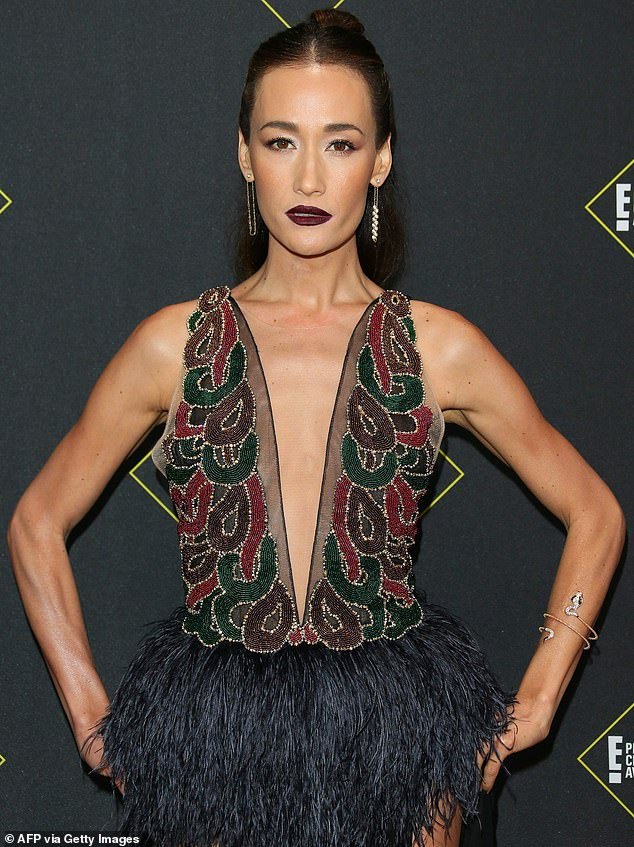 Sao nữ gốc Việt Maggie Q diện váy xẻ ngực đến eo ảnh 4