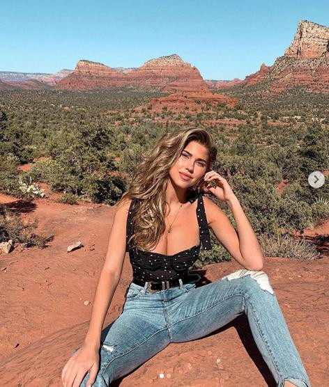 Kara Del Toro liên tục tung ảnh khoe ngực đầy 'bỏng mắt' ảnh 4