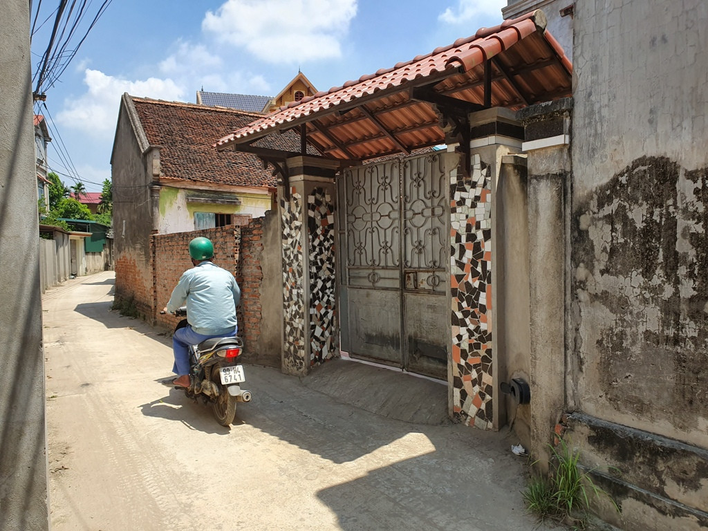 Bắt gã hàng xóm hiếp dâm bé gái 13 tuổi ảnh hưởng chất độc da cam ảnh 1