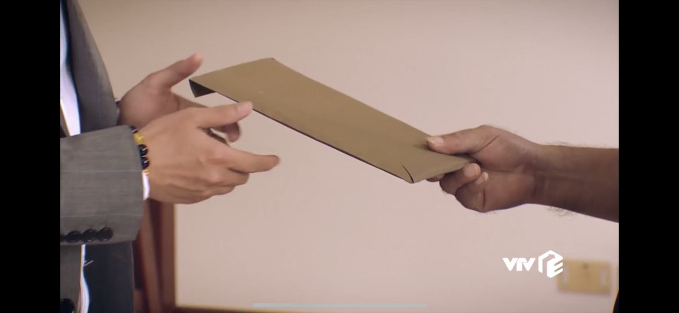 Sinh tử tập 63: Mang tiền hối lộ Trưởng ban nội chính để chạy án, Vũ thất bại ảnh 9