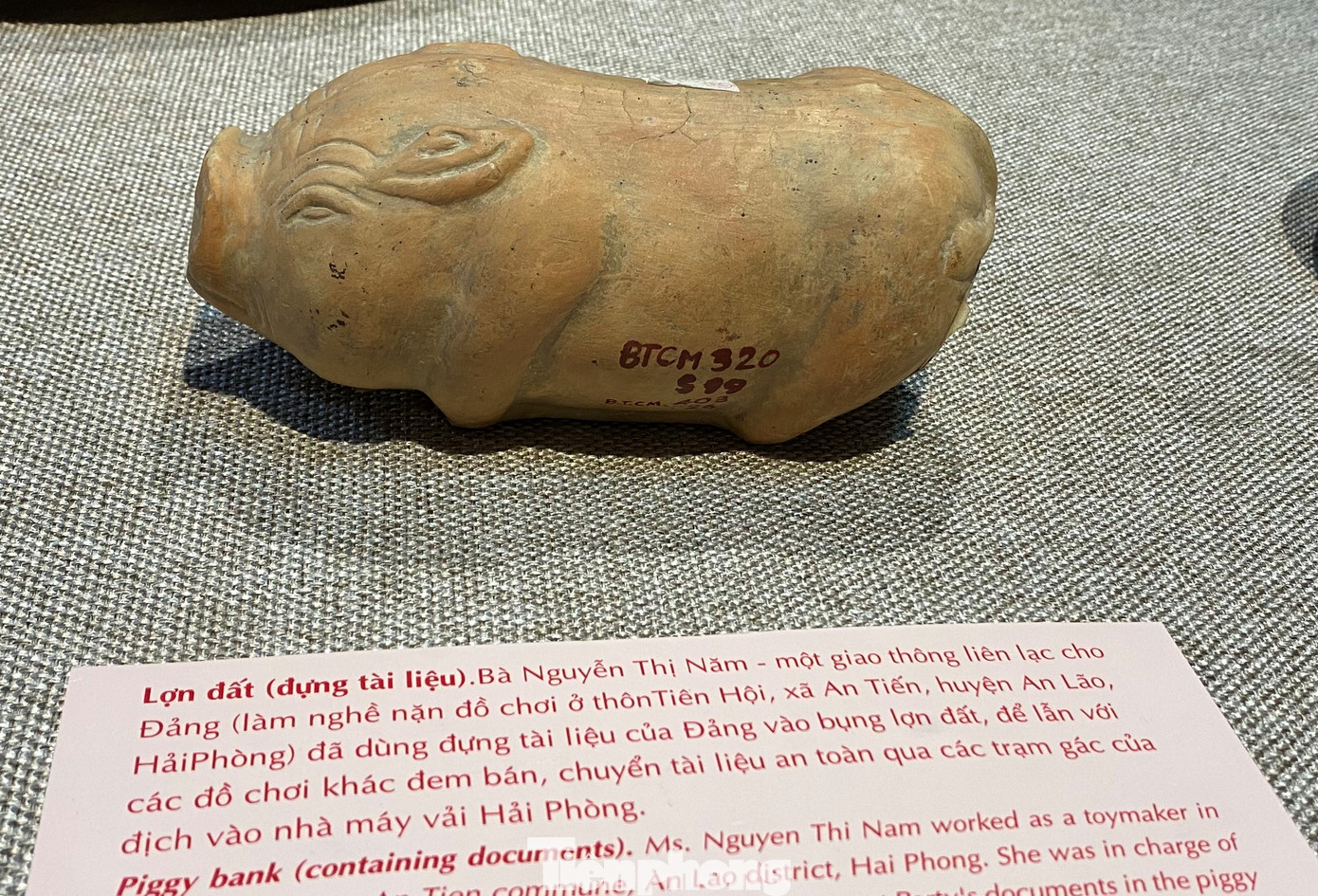 Trưng bày gần 200 tư liệu, hiện vật quý về Đảng ảnh 6