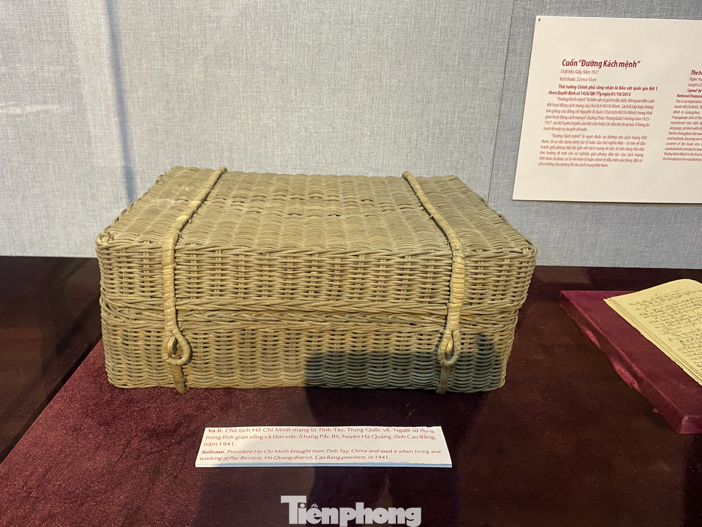 Trưng bày gần 200 tư liệu, hiện vật quý về Đảng ảnh 4