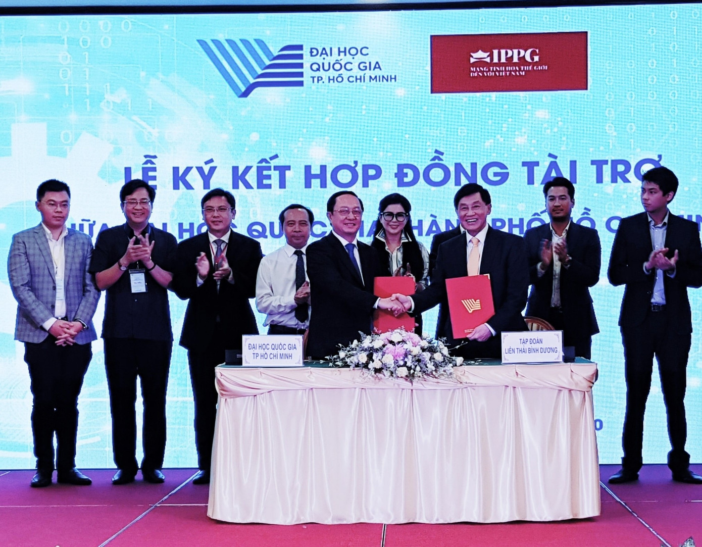 30 tỉ đồng để ĐHQG TP. HCM triển khai chương trình AI và Robot ảnh 1