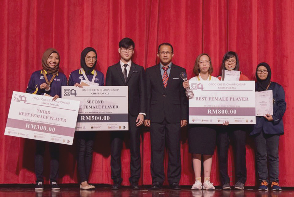 Người đem Huy chương Vàng Cờ vua châu Á về cho trường ĐH Văn Lang ảnh 2