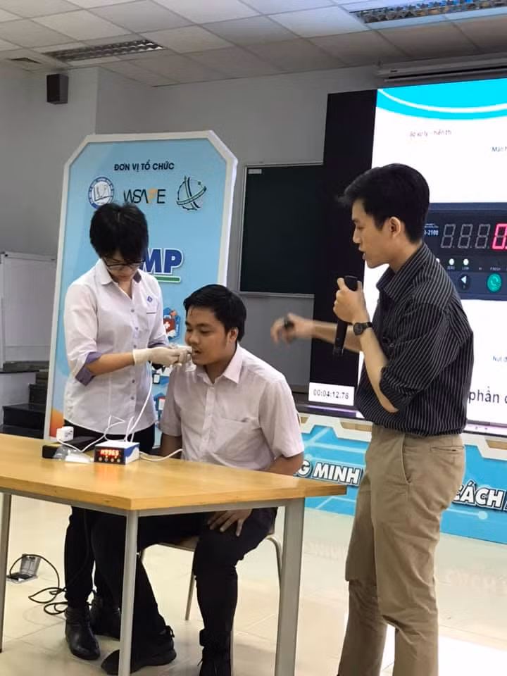 “Máy đo lực cắn ở người” giành giải Nhất iUMP 2020 ảnh 1