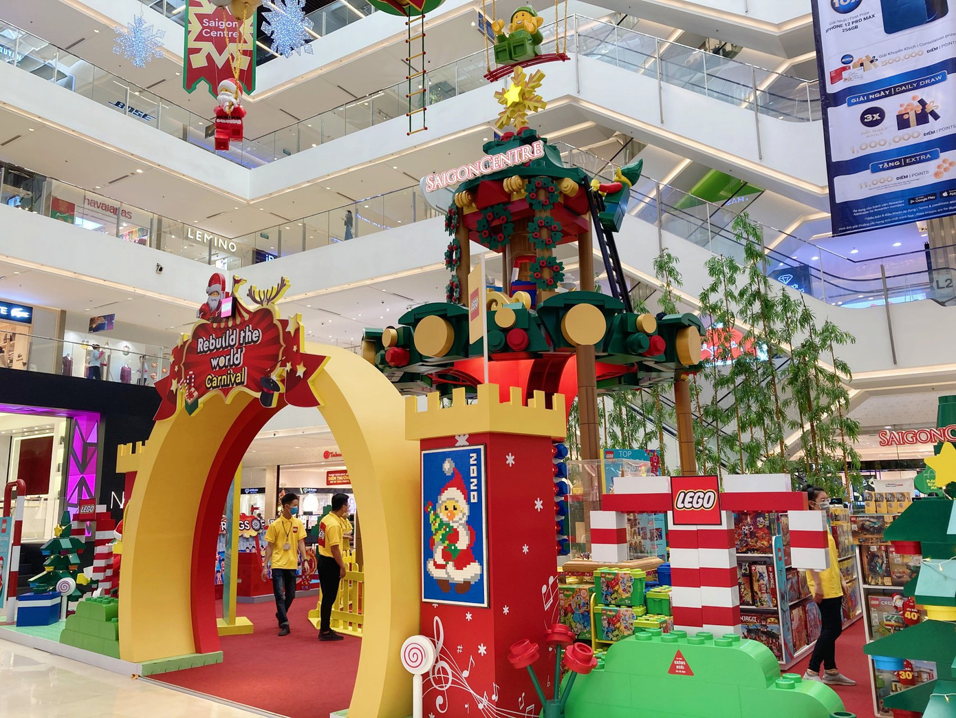 Biển người hoà chung không khí đêm Giáng sinh ở Thủ đô ảnh 11