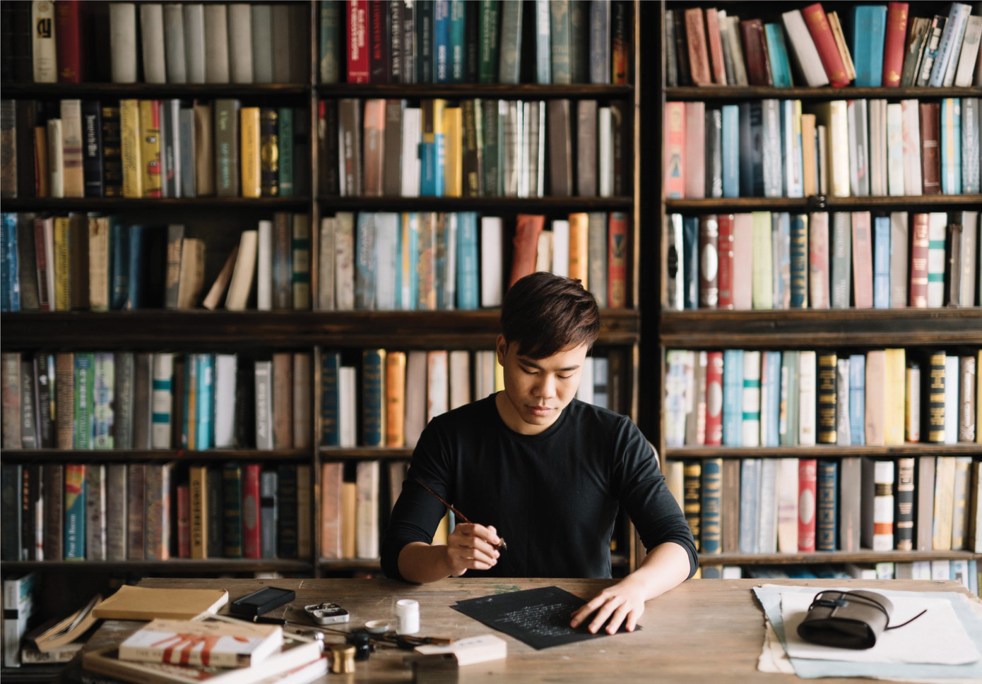 Chàng trai 9X tốt nghiệp trường ĐH Ngoại thương trở thành nghệ sĩ calligraphy hàng đầu ảnh 6