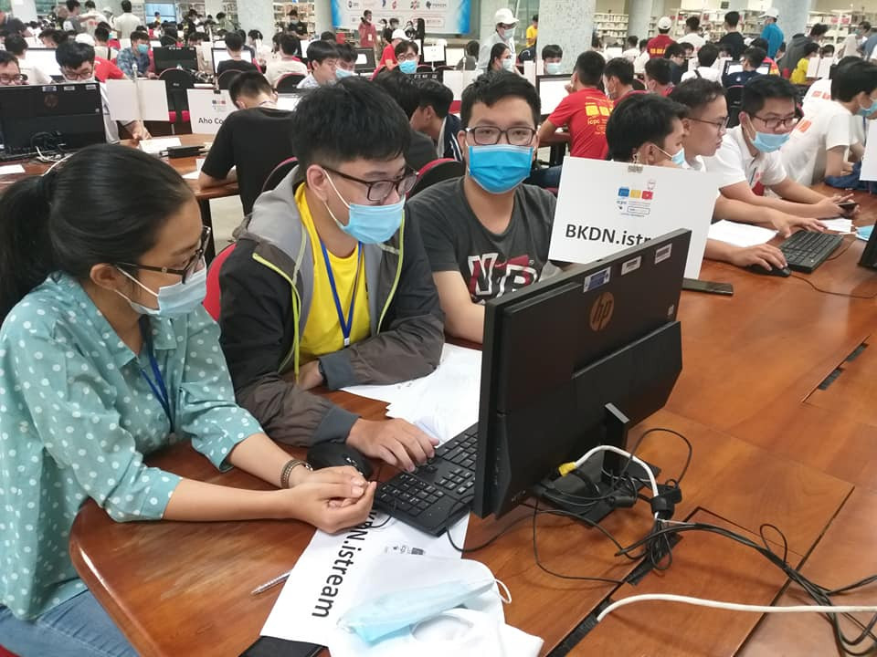 Kết thúc Olympic Tin học sinh viên toàn quốc 2020 ảnh 1