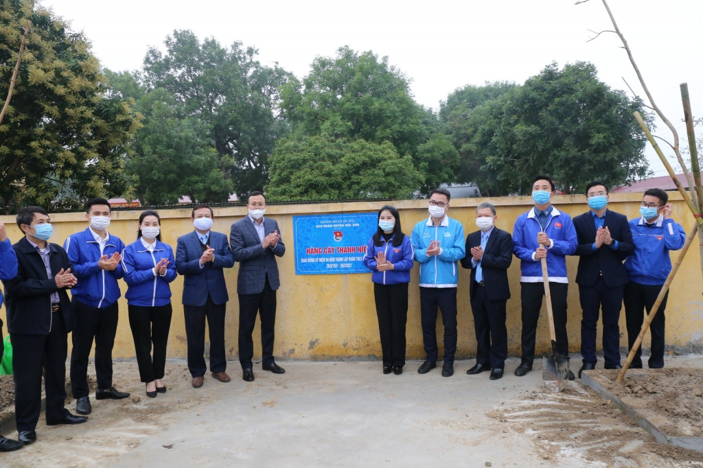 Tuổi trẻ Thủ đô trồng 15.000 cây xanh trong Tháng Thanh niên ảnh 4