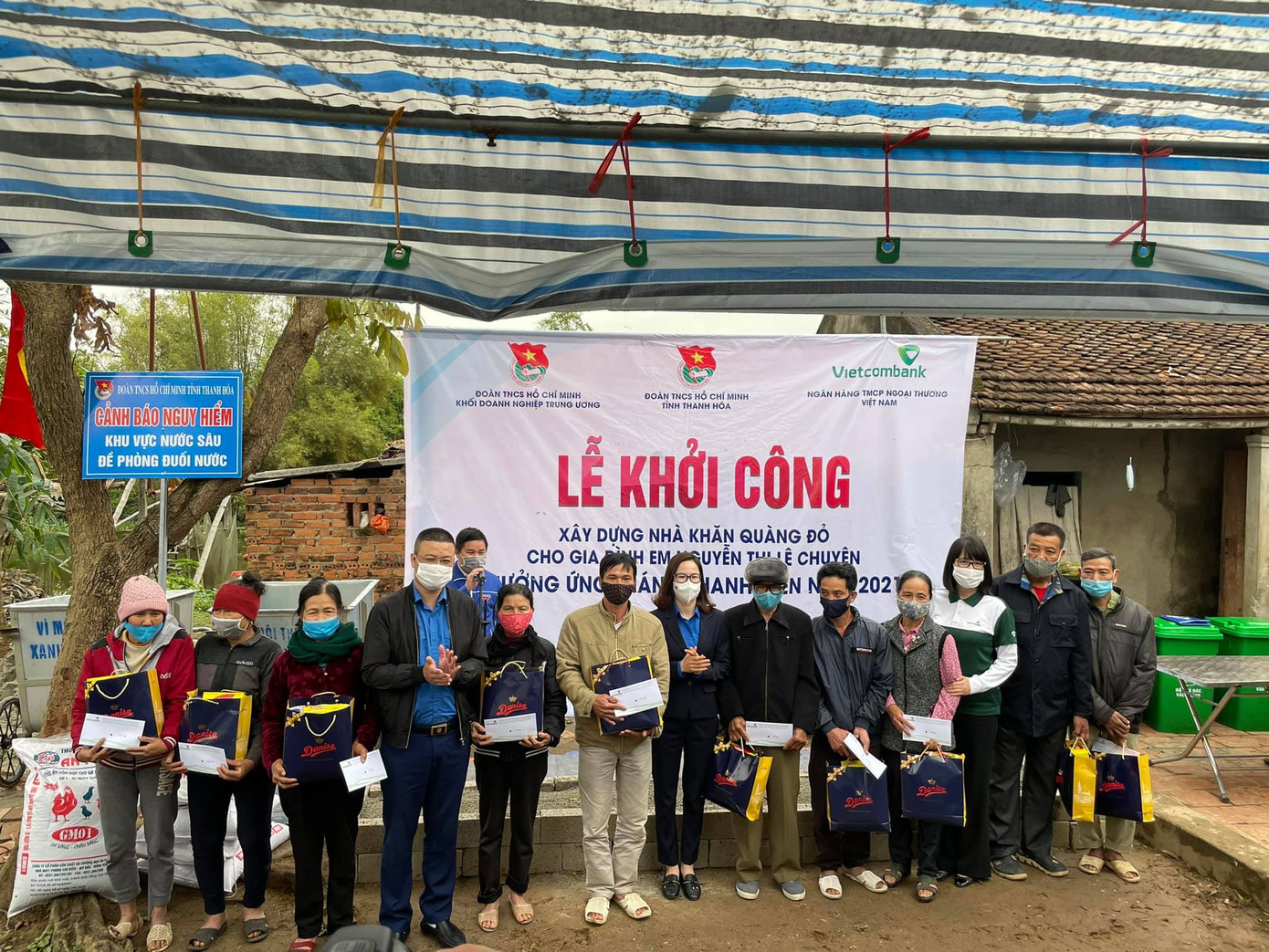 Xây nhà Khăn quàng đỏ cho 2 học sinh nghèo tại Thanh Hoá ảnh 2