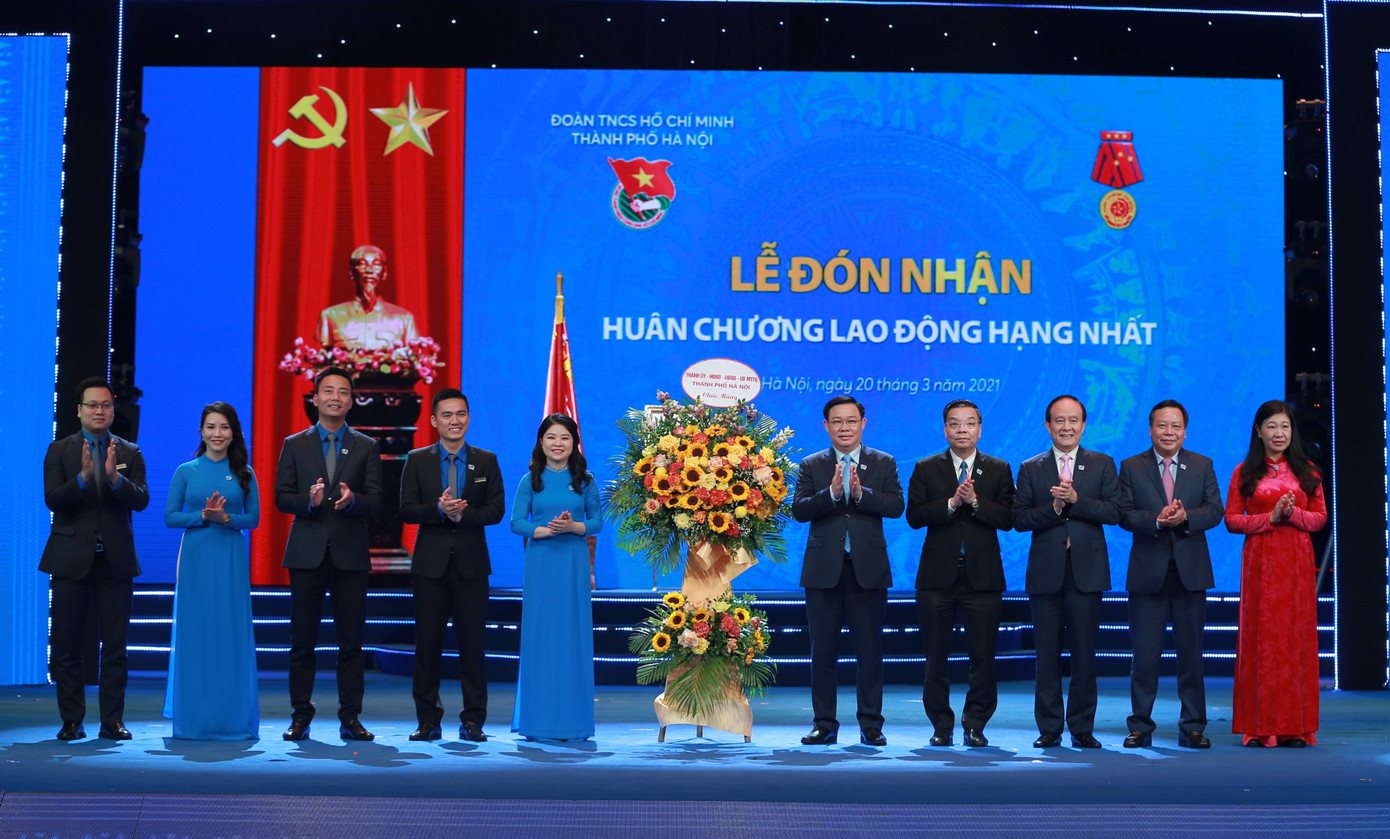 Thành Đoàn Hà Nội đón nhận Huân chương Lao động hạng Nhất ảnh 6