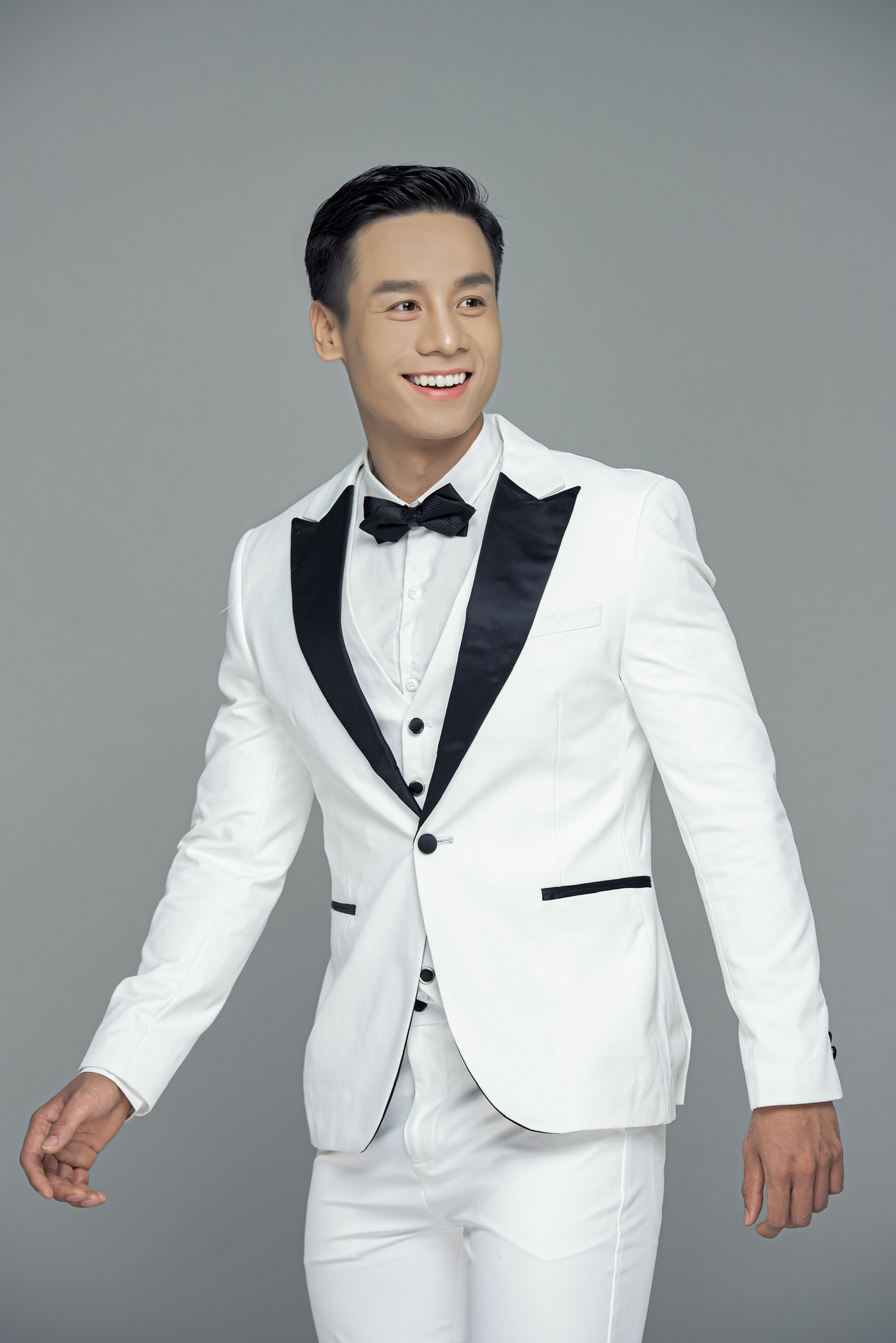 Tung bộ ảnh lịch lãm đầu năm, Cao Xuân Tài tiết lộ dự án mới ảnh 2