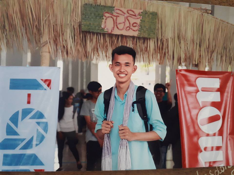 Phó Chủ tịch Hội Sinh viên Campuchia tại Việt Nam đang học tại Đại học Xây dựng ảnh 1