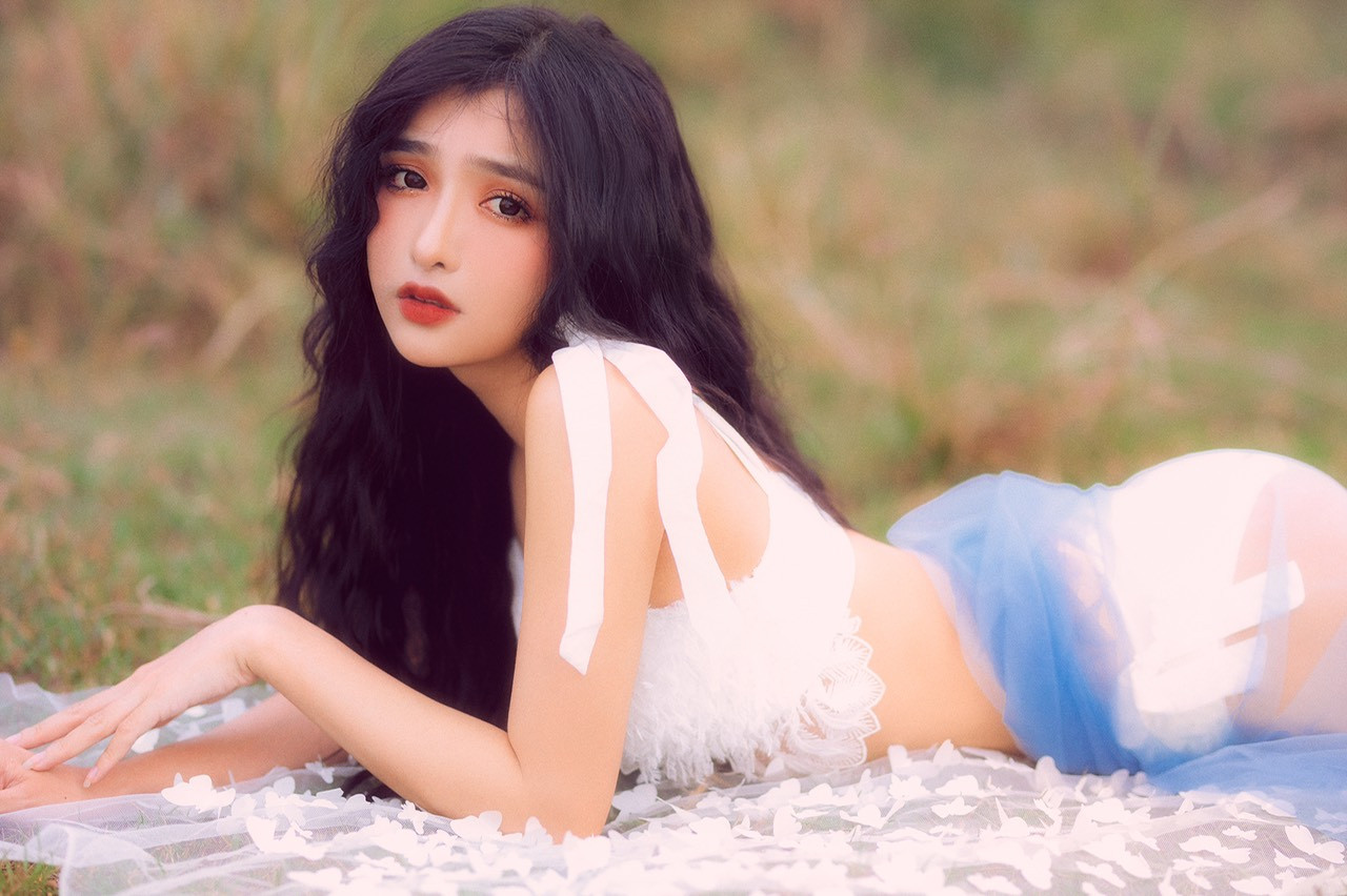 Ngỡ ngàng với nhan sắc tựa “sương mai” của cô nàng Makeup Artist ảnh 14