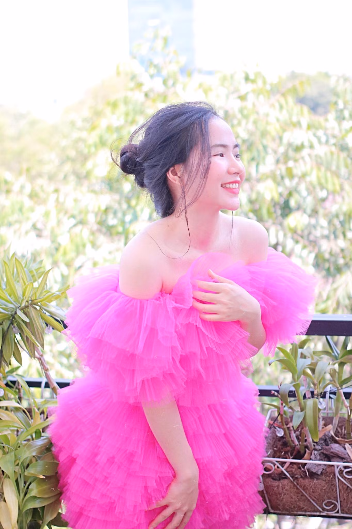 Xúc động về “người cha” bán ổi – Nữ giảng viên xinh đẹp nhận “bão view” trên tiktok ảnh 9