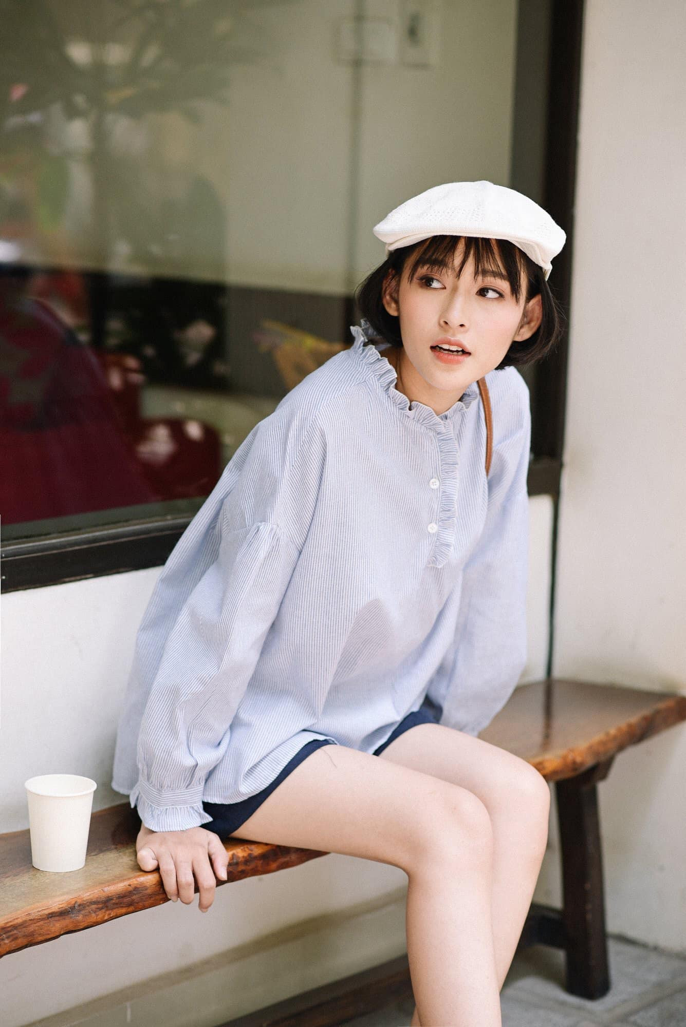 Nữ chính trong MV mới của Erik được netizen săn lùng bởi gương mặt đẹp tựa hoa đán ảnh 8