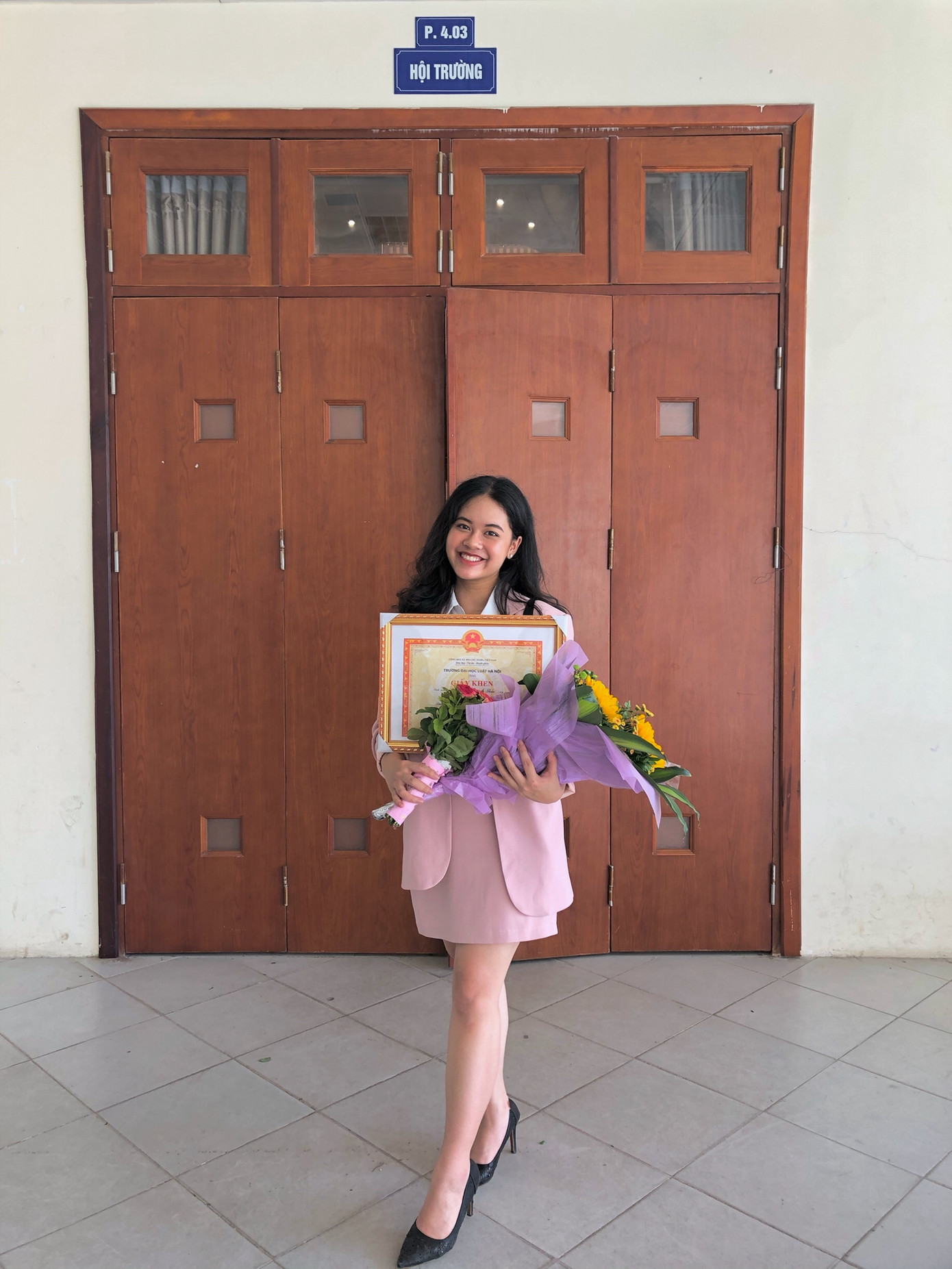 Hãy theo đuổi sự ưu tú, thành công sẽ theo đuổi bạn ảnh 12