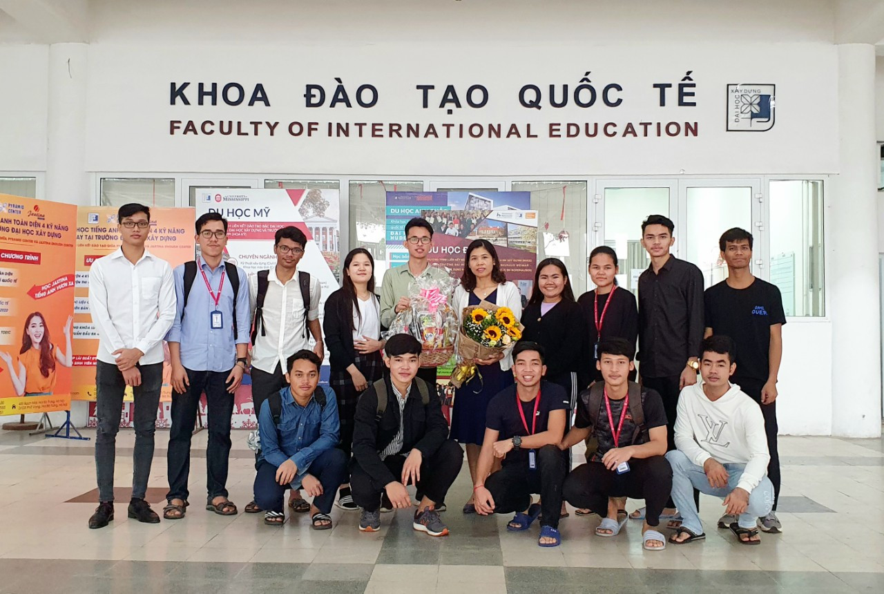 Phó Chủ tịch Hội Sinh viên Campuchia tại Việt Nam đang học tại Đại học Xây dựng ảnh 4