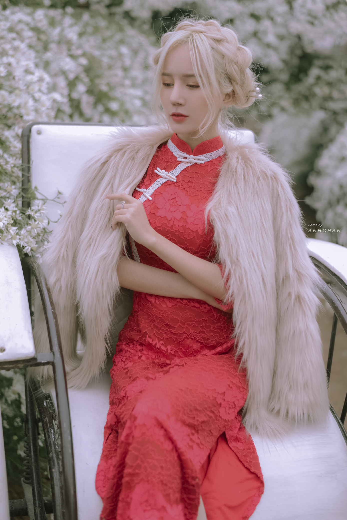 Hot girl Nghệ An có mái tóc bạch kim được mệnh danh “Thần tiên tỷ tỷ” phiên bản Việt mặc đồ gì đi chơi Tết? ảnh 5