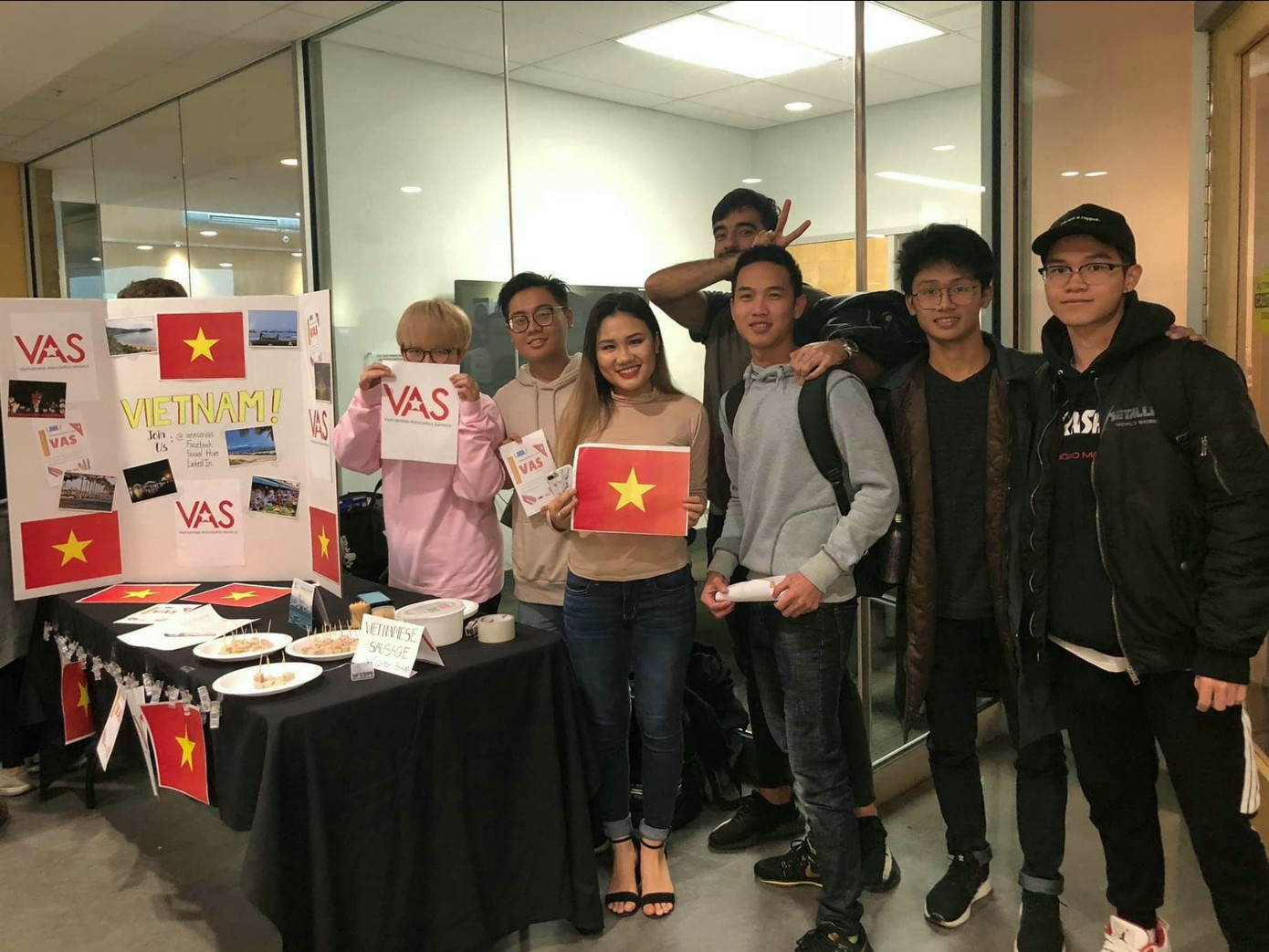 Du học sinh ở Canada quê Hải Phòng 4 năm ăn Tết nơi đất khách quê người ảnh 3